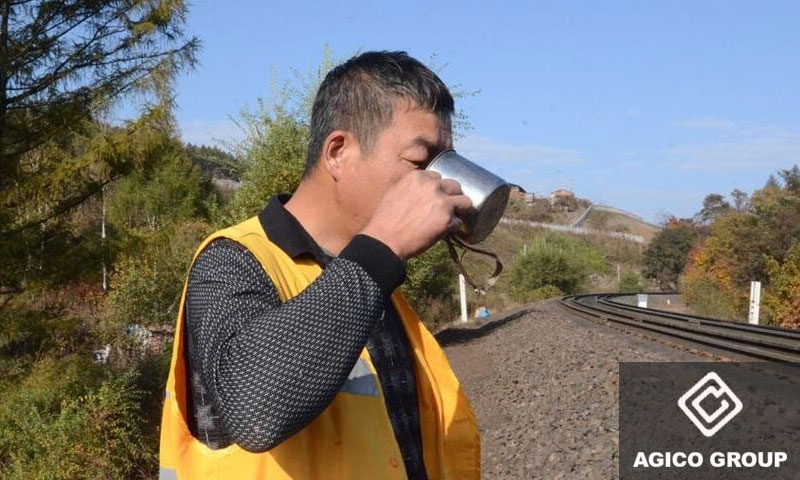 having lunch during inspection