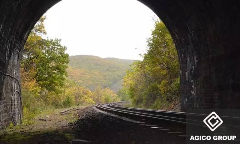 the important 4 stands rail line